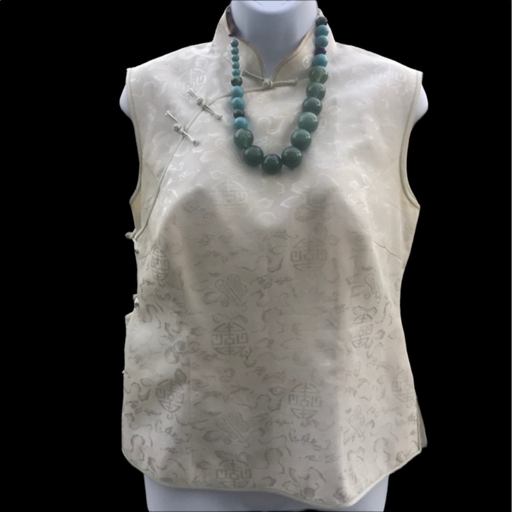 👚** HOST PICK ** Silk Mandarin Collar Top 👚
